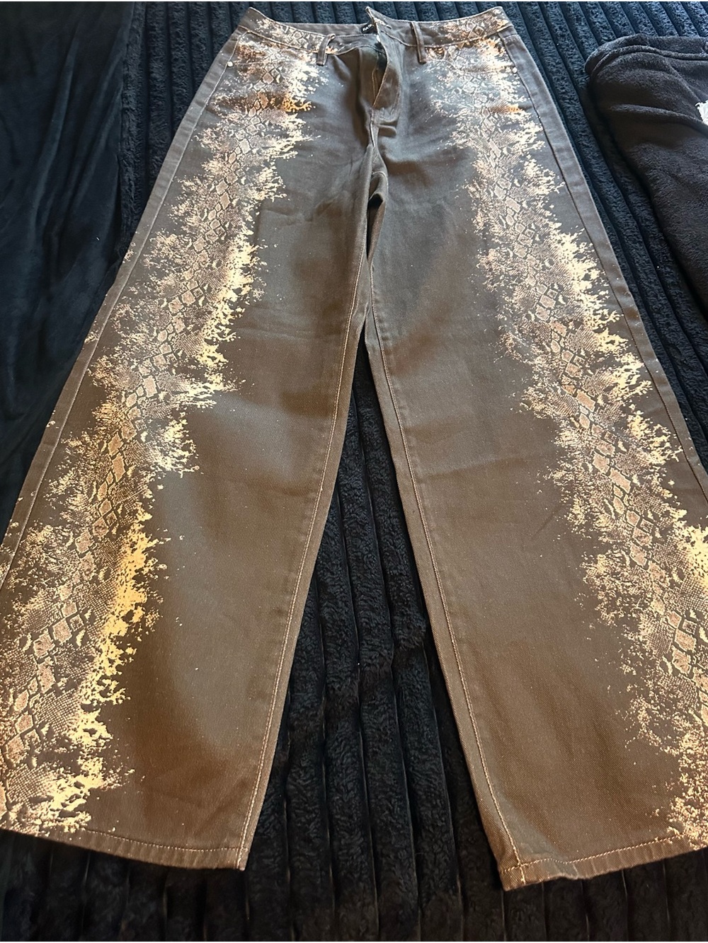Fashion Nova Brown Wide-Leg Jeans with Gold Snake Detail… Non-Stretch. New